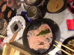 -尚尚仙·酸汤猪手·猪肚鸡火锅(华联万柳购物中心店)