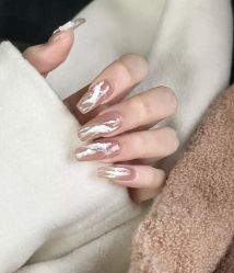 -IDO美甲美睫