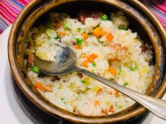 -香巴拉云南餐厅(华莱坞店)