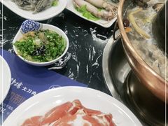-楼外楼大刀肉传统火锅居(繁荣路店)