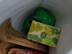 -瑞虹新天地月亮湾