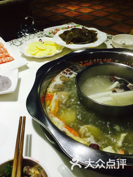 牛乐哥重庆火锅图片