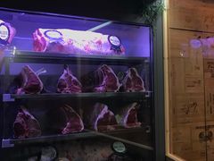 门面-奥斯特牛排馆(圣母百花大教堂)