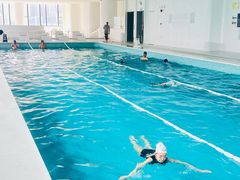 -朱毅育龙游泳俱乐部