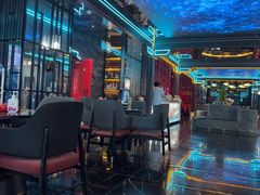 -屋有岛沉浸游戏旗舰店(中山公园店)