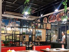 大堂-美膳居川菜馆油焖大虾烧烤(卓刀泉店)