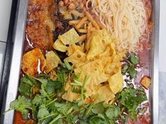 -在巷子里的烤肉店·螺蛳粉烤鱼·牛蛙(和美城店)