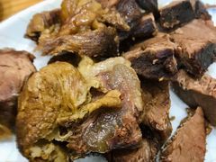 秘制牛腱子-清真·益鑫羊肉手抓馆(花园北街店)