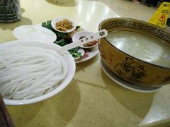 -桥香园云南过桥米线(金马碧鸡店)