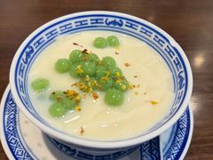 青团冰豆花-蟹上黄·蟹黄面·江南糖水(人民广场店)