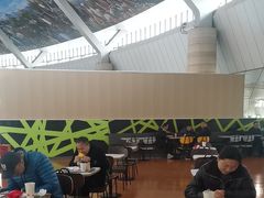 -麦当劳(鄂尔多斯机场店)