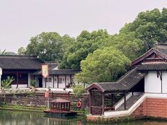-八大山人梅湖景区