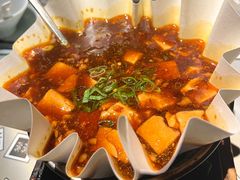 -穹六人间 people 6(岳阳路店)