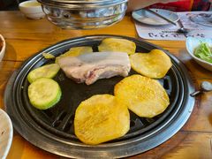 -唯成•韩国炭火烤肉 유성고기