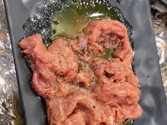 -啊美丽炭火烤肉(滑翔一店)