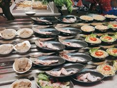 -新艺自助美食城(中山路店)