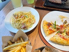 -必胜客(WOW阿罗海店)