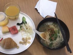 -全季酒店(上海青浦吾悦广场淀山湖大道店)