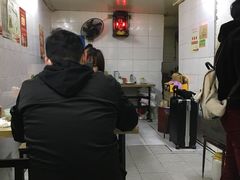-煲煲香快餐(南京路店)