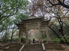 -灵岩山风景区