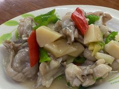 -胡子饮食店