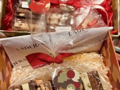 -Laderach 莱德拉(上海环贸iapm店)