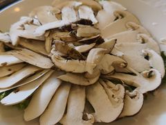 -鲁朗纳麦石锅鸡庄园