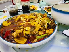 -撒拉人家.酸菜牦牛肉火锅