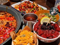 -萍姐火锅·公路夜市(武汉首店)