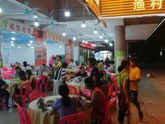 大堂-源海渔村·现捞海鲜(大角湾店)