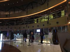 -上海滴水湖皇冠假日酒店