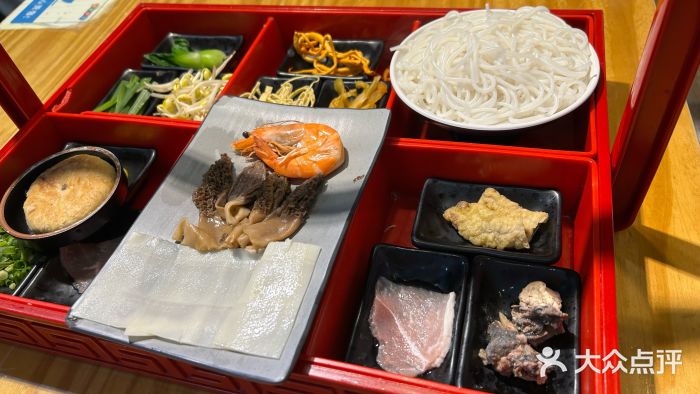 勺子米线·云南传统小吃市集(四方街店)图片