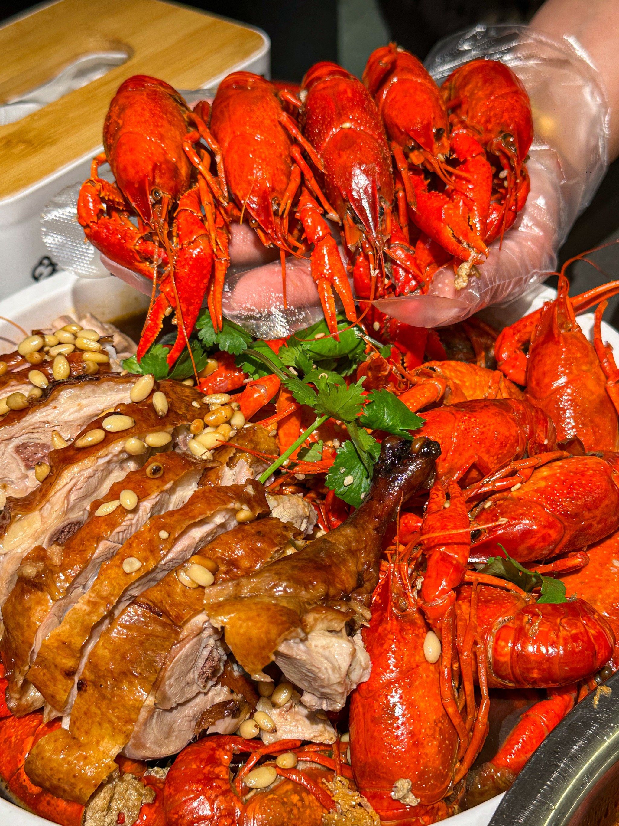 南京小龙虾还得是他家7515真不愧是夜宵王者