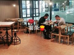 大堂-肯德基(格尔木世邦店)
