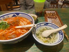 -鑫花溪牛肉米粉(东环大润发店)