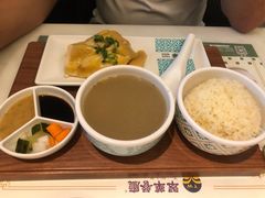海南鸡饭-翠华餐厅(百老汇店)