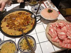 -旧街市鲜货老火锅(大光路店)