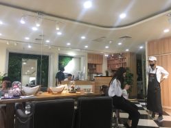 -梳蕾娜 HAIR SALON