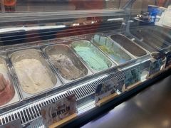 -极拉图·现制冰淇淋(梅溪湖新天地步步高店)