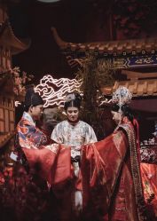 点击看大图 -挪娅婚纱摄影皇家会所