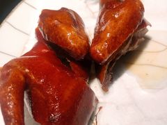 脆皮乳鸽-新荣记(BFC外滩金融中心店)