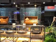 -金滏山烤肉·海鲜·火锅自助餐厅(襄阳万达店)