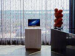 -桔子酒店(上海西藏北路地铁站店)