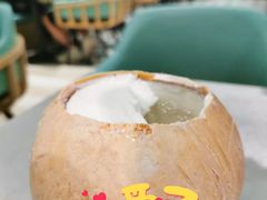 姚yao椰皇冻-姚姚酸菜鱼·金戈戈香港豉油鸡(喜荟城联名店)