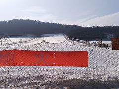 -十三陵雪世界滑雪场