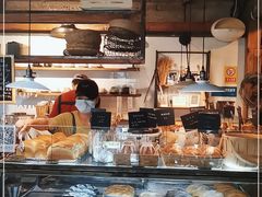 面包甜点陈列柜-仙峰天然面包(迎宾路店)