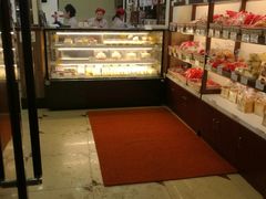 -红宝石·鲜奶小方·海派西点房(金杨店)