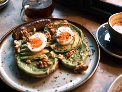 牛油果煮蛋吐司-RAC BAR(安福路店)