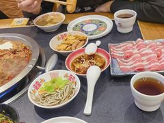 -沸炉重庆老火锅(军事博物馆店)