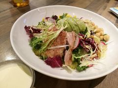 牛油果烤鸡精选沙律配酸奶汁-周沫西餐(漫广场店)